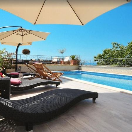 Apartments Villa Golden View โตรกีร์ ภายนอก รูปภาพ