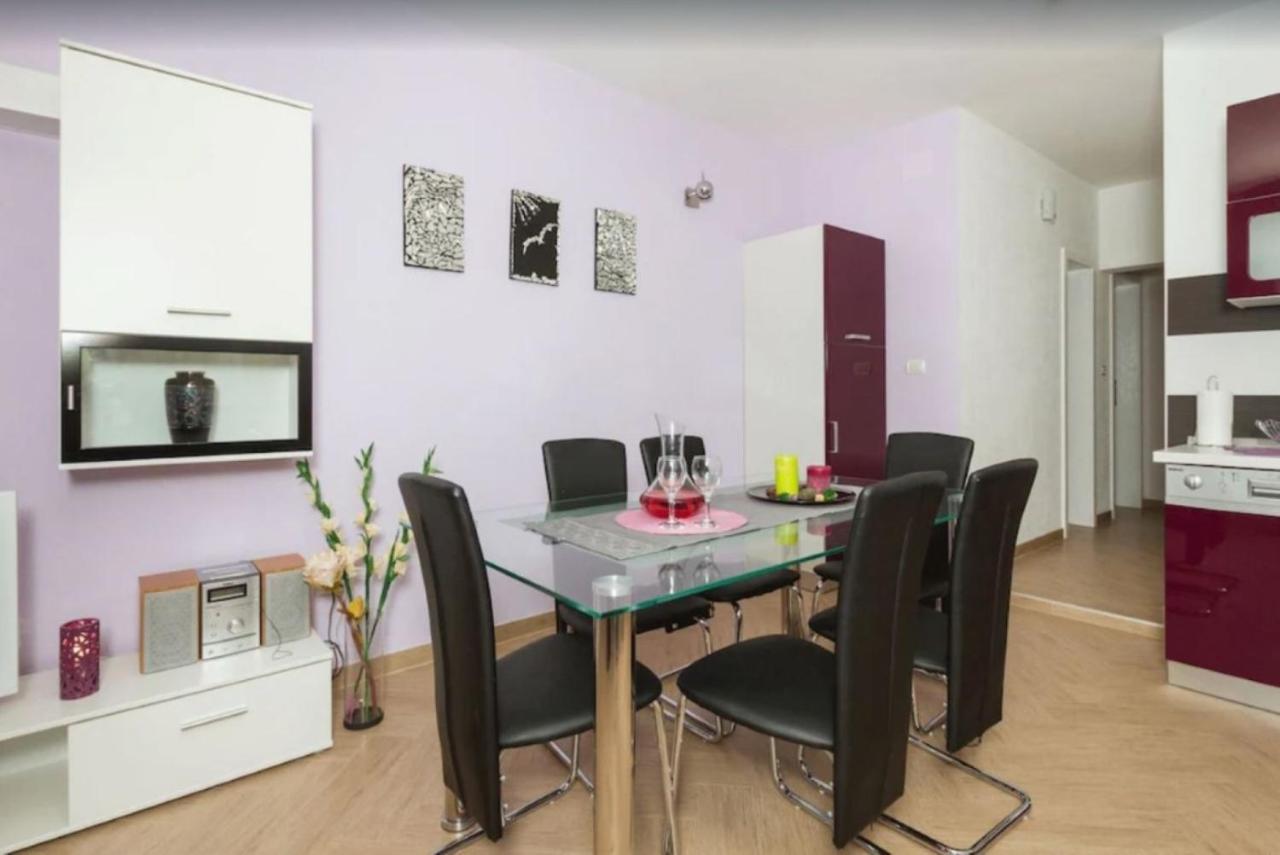 Apartments Villa Golden View โตรกีร์ ภายนอก รูปภาพ