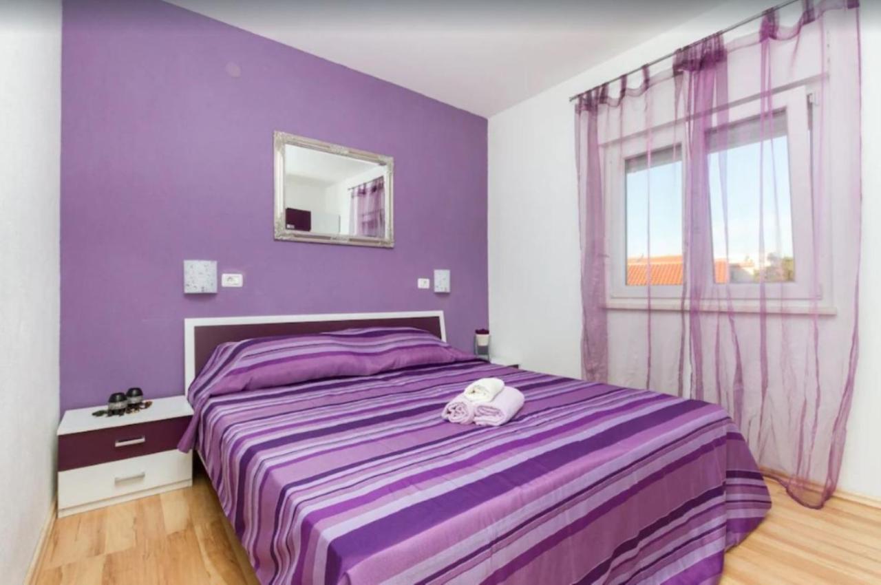 Apartments Villa Golden View โตรกีร์ ภายนอก รูปภาพ